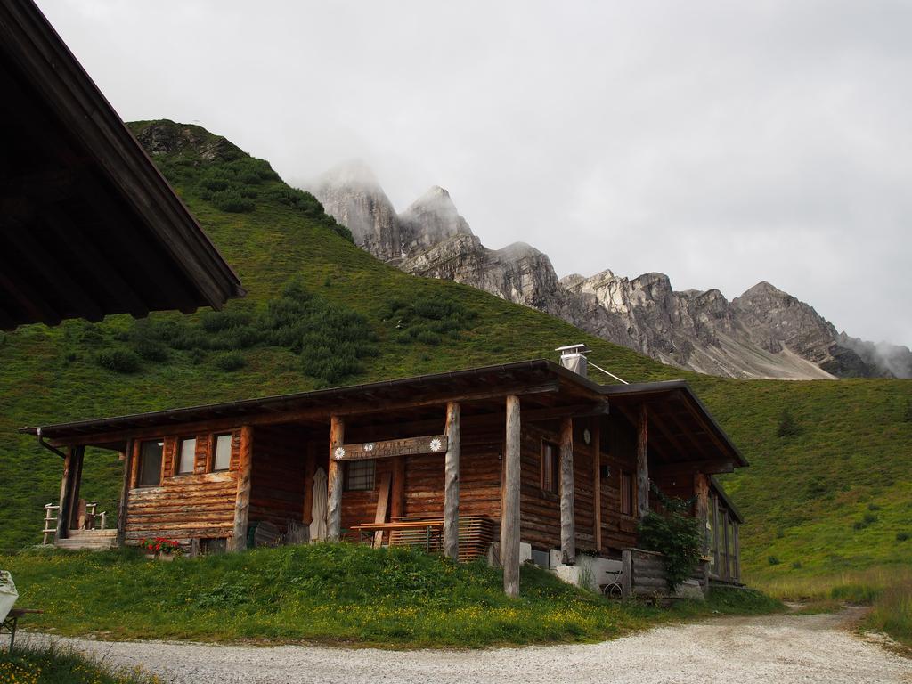 Hotel Berggasthaus Edelweisshütte Ladurns Innerpflersch Exterior foto